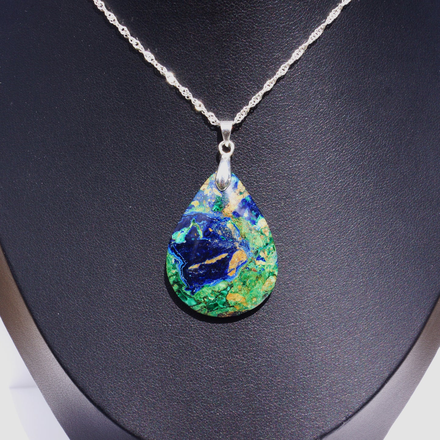 Azurite–Malachite Pendant — “Harmony of Earth and Sky”