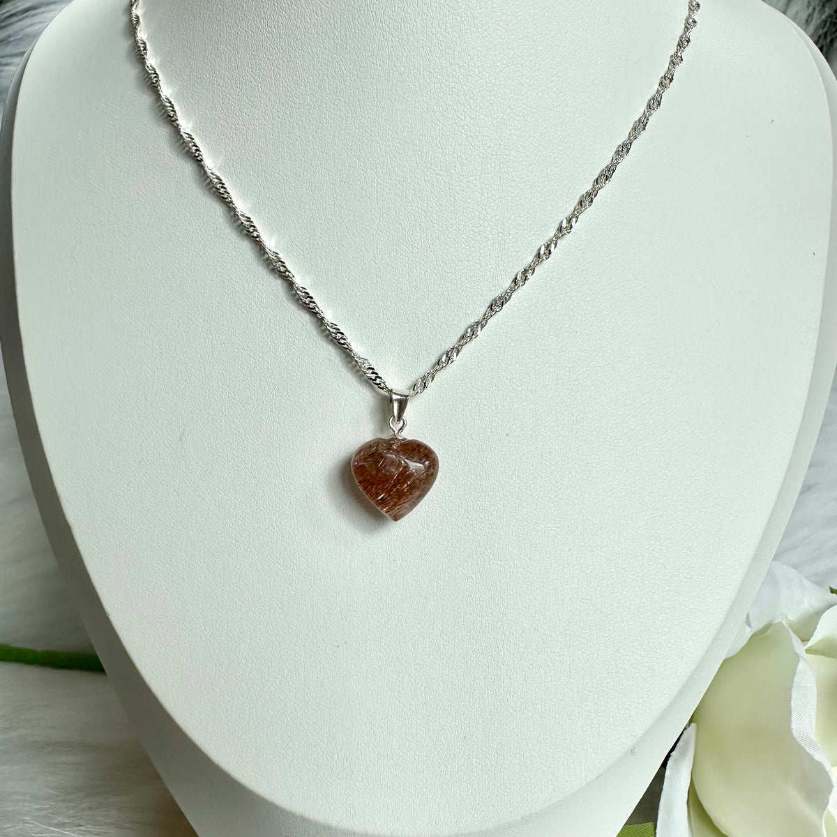 Rutile Heart Pendant – Clarity & Motivation