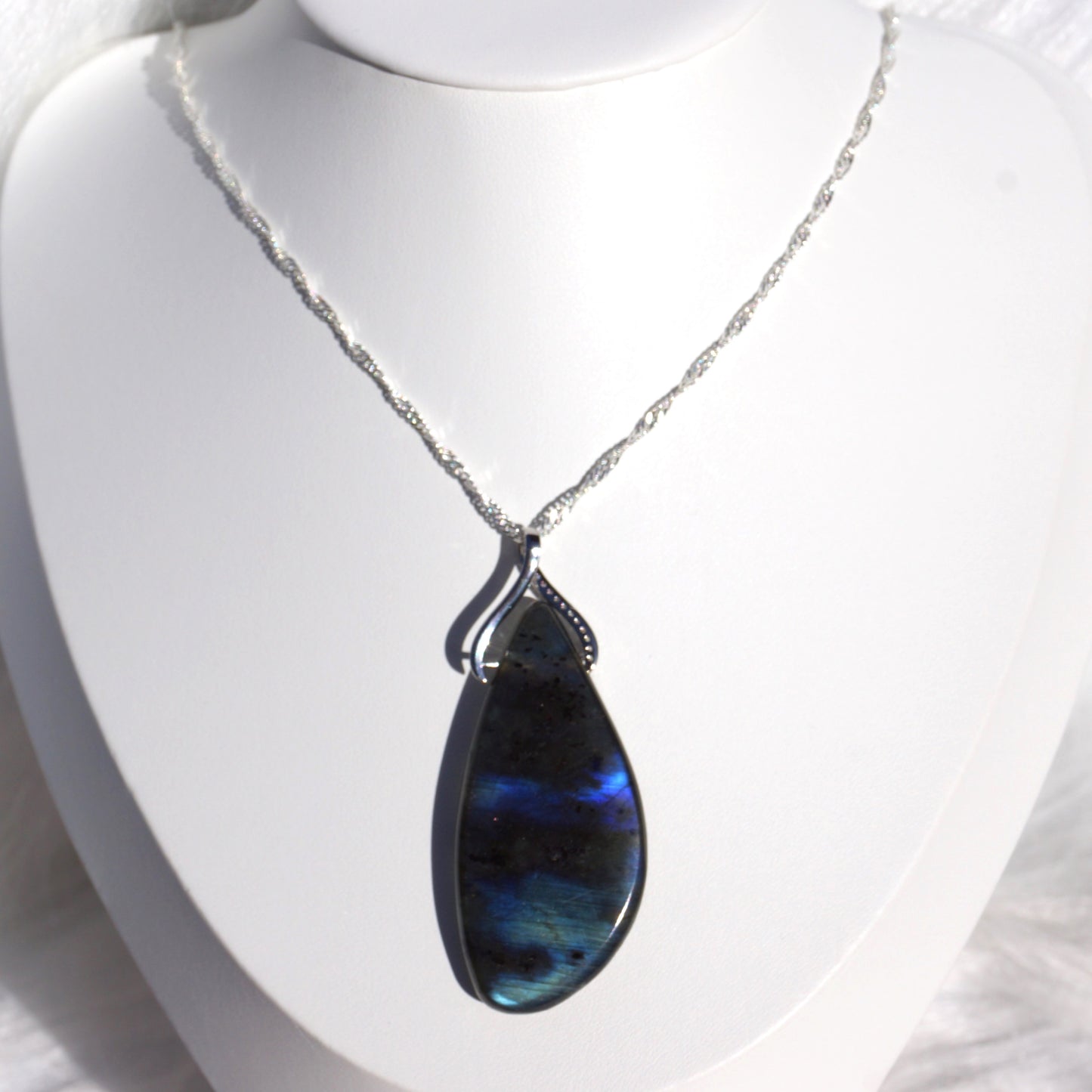 Hight Quality Labradorite Pendant – Transformation & Intuition #4