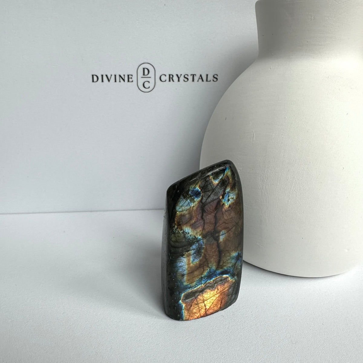 Labradorite Freeform – Protection & Transformation