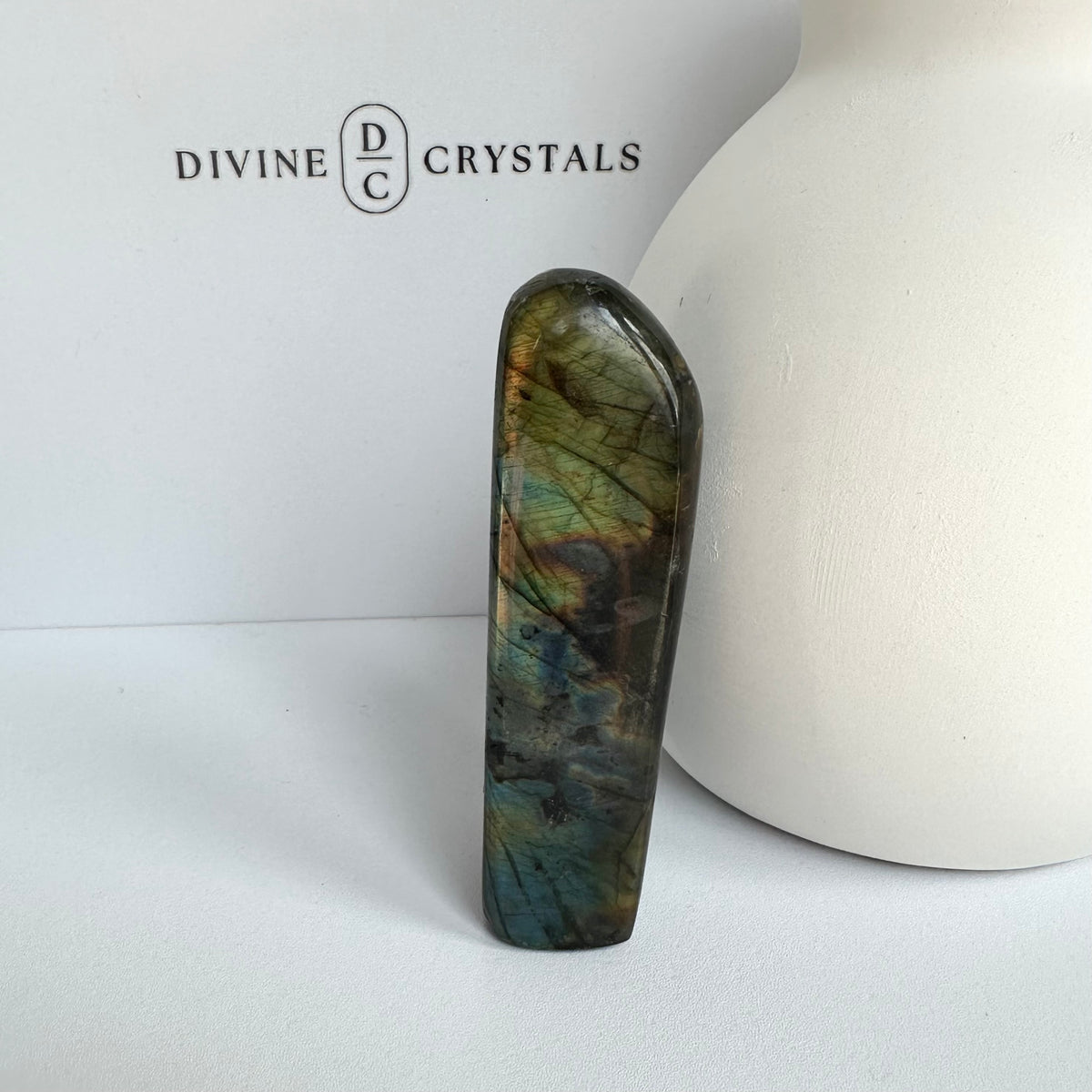 Labradorite Freeform – Protection & Transformation