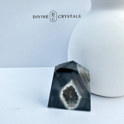 Black Druzy Agate Freeform – Grounding & Protection