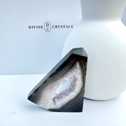Black Druzy Agate Freeform – Grounding & Protection