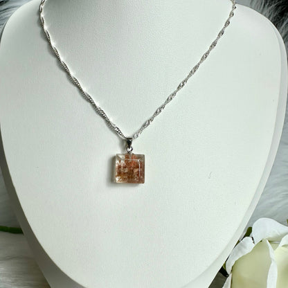 Garden Quartz Pendant – Grounding & Growth