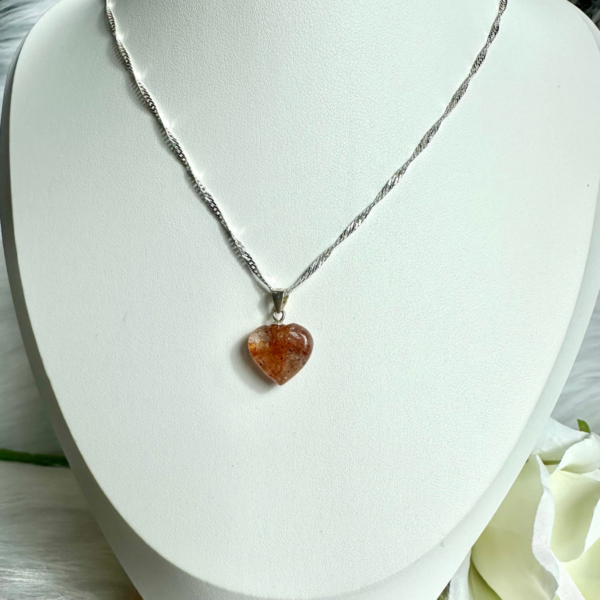 Rutile Heart Pendant – Clarity & Motivation