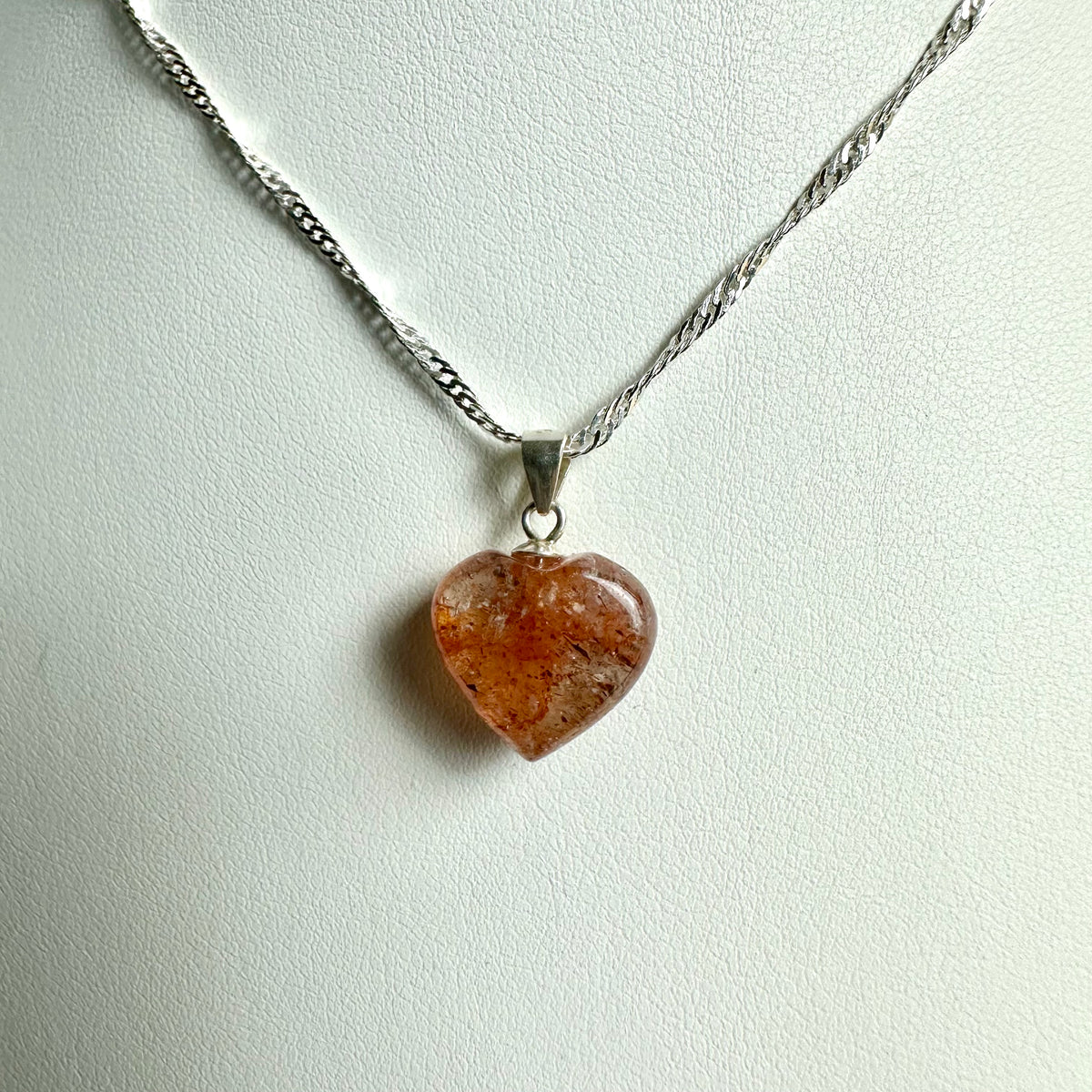 Rutile Heart Pendant – Clarity & Motivation