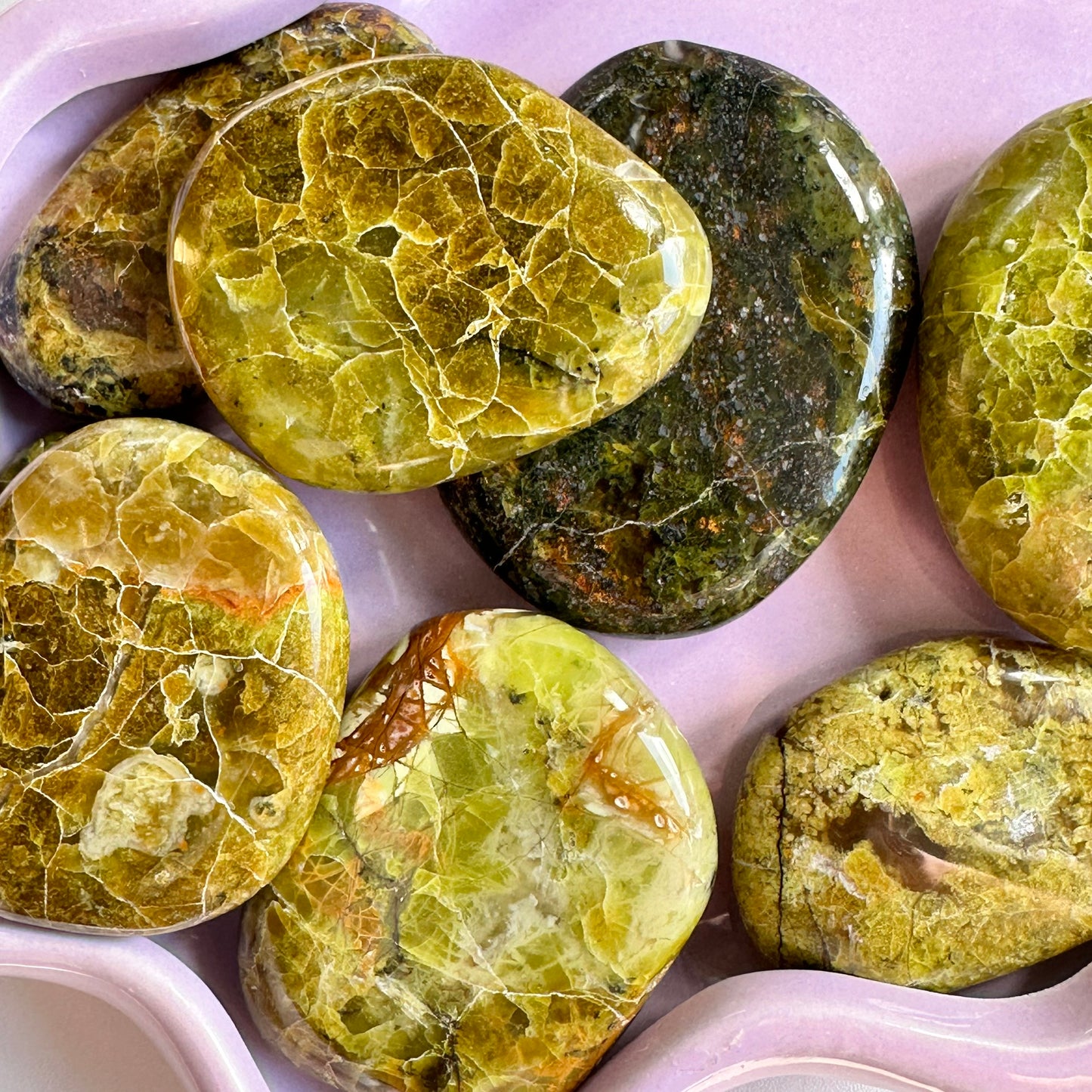 Green Opal palm stone