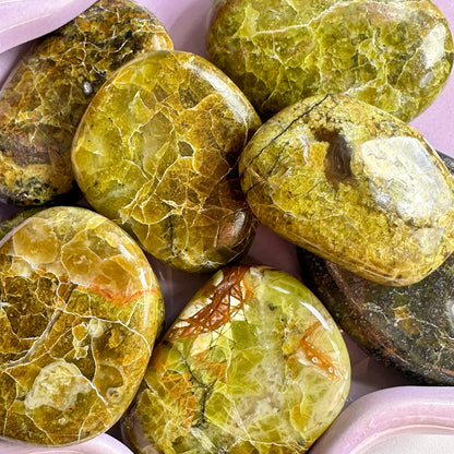 Green Opal palm stone