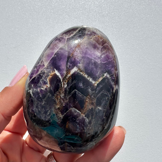 Chevron Amethyst (Banded Amethyst)