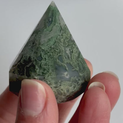 Moss Agate Diamond – Growth & Grounding