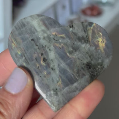 Labradorite Heart – Intuition & Protection